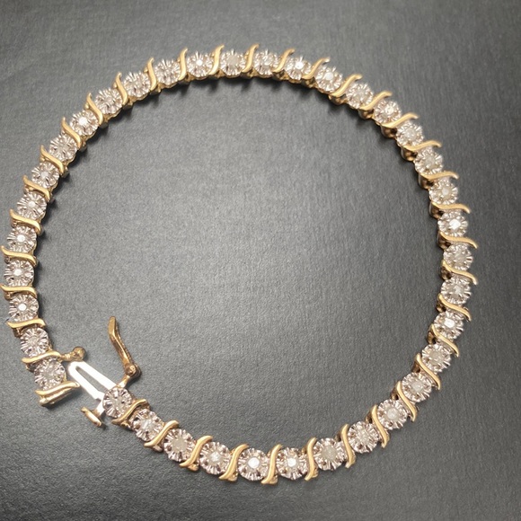 Luxurious Solid 10k 2-Tone S Gold Tennis Bracelet With 37 Natural Diamonds. Nice